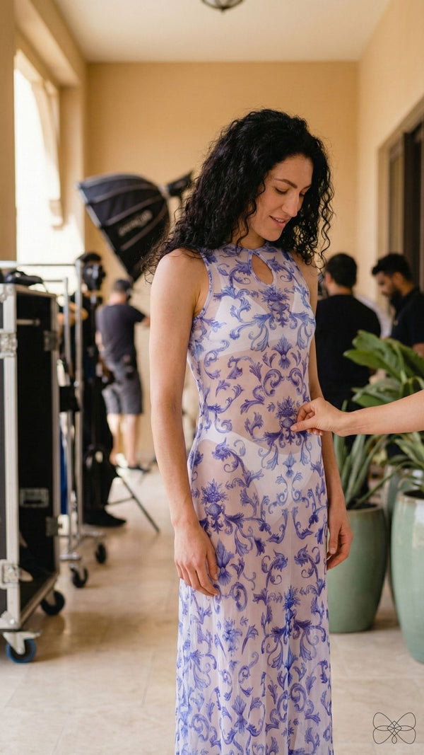 vestido transparente azul